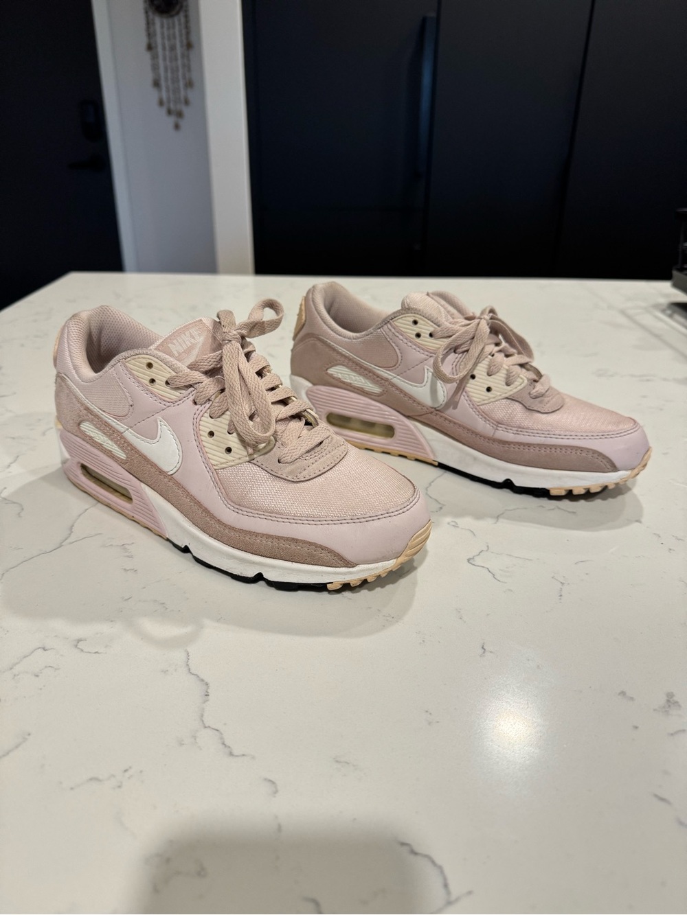 Nike Air Max 90 Pink Sneakers Women’s Size 8